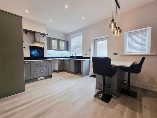 2 bedroom terraced house to rent - Photo 1