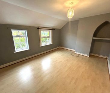 3 bedroom end of terrace house to rent - Photo 3