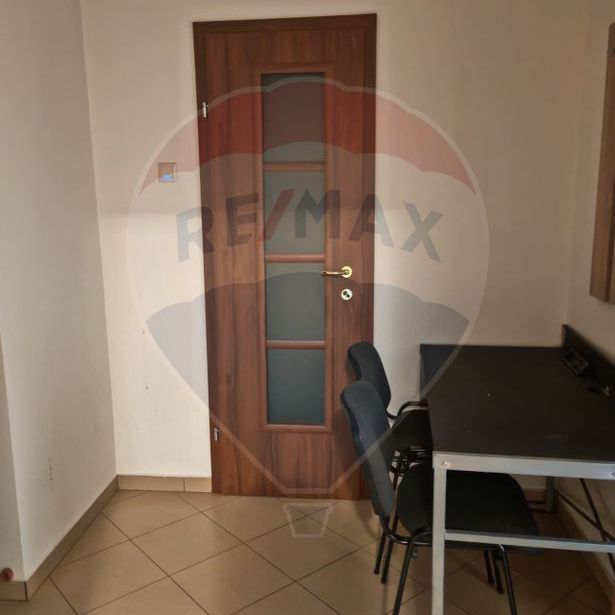 Apartament cu 2 camere de închiriat în zona Parcului Ce... - Fotografie 1