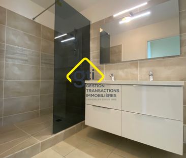 Location Appartement 3 pièces 61m² ST DENIS 97400 - Photo 1