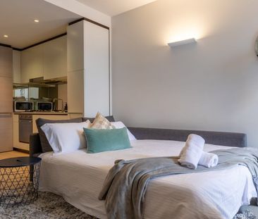Fully Furnished Luxury Apartment - Photo 5