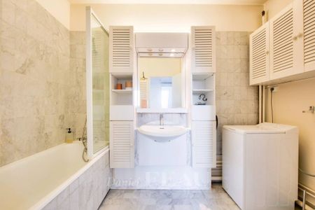 Location studio, Paris 4ème (75004), 1 pièce, 33.5 m², ref 86517497 - Photo 3