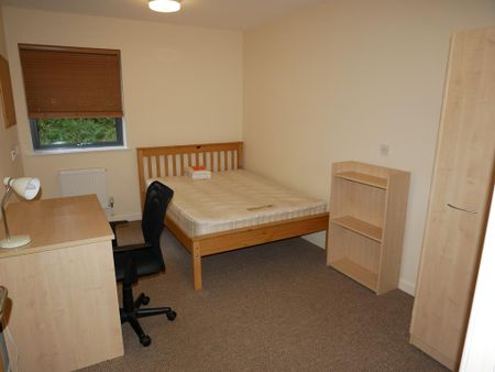 3 bedroom apartment to rent - Photo 2