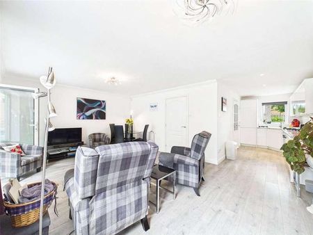 Dawlish Close, Bramhall, Stockport, Greater Manchester, SK7 - Photo 4