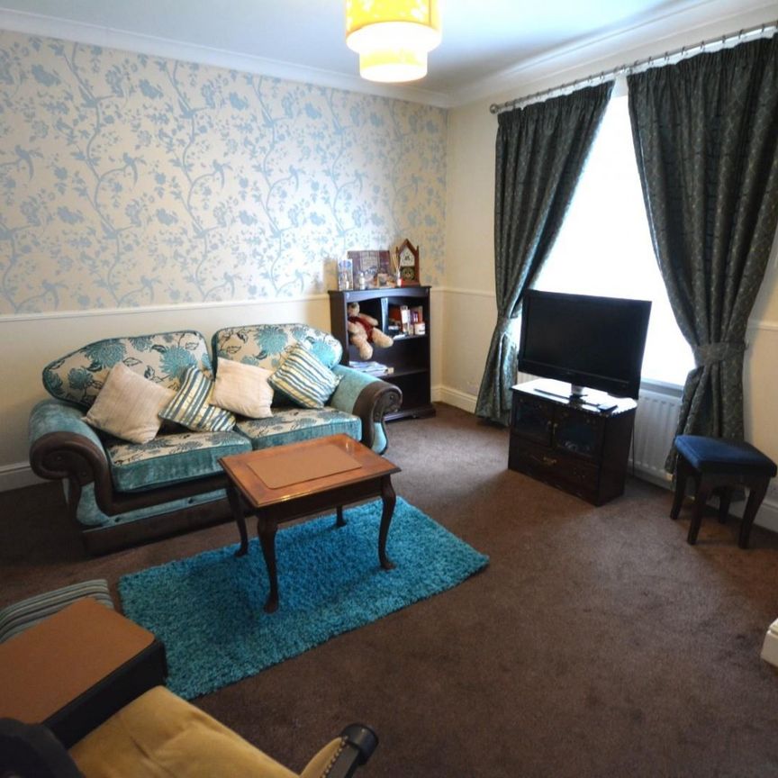 2 bedroom House To Let - Photo 1