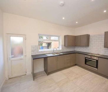 City Road, Kitt Green, Wigan, WN5 - Photo 3