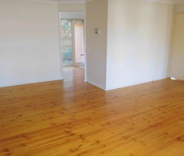 Walk to Glendal Primary School - Photo 5