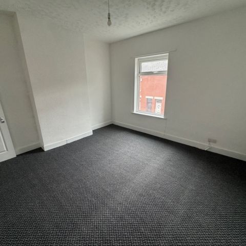 2 Bedroom Terraced House - Photo 1