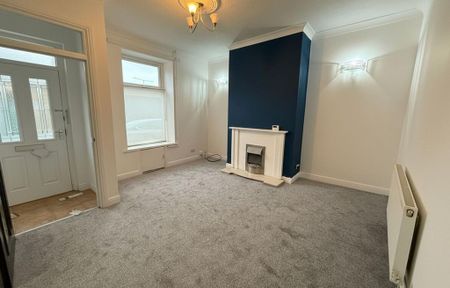 2 bedroom terraced house to rent - Photo 4