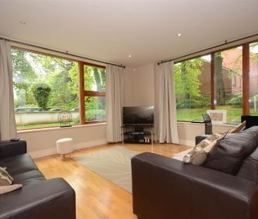 5 Stratfield House, Wellington Park Terrace, Belfast, BT9 6DR - Photo 2