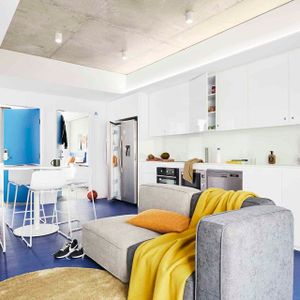 5 Bedroom Shared Bathroom, Double Bed - Photo 2