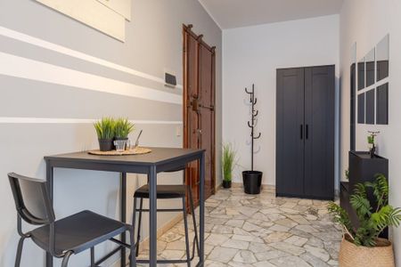 Via Cesare Cremonino, Padova, Veneto 35124 - Photo 5