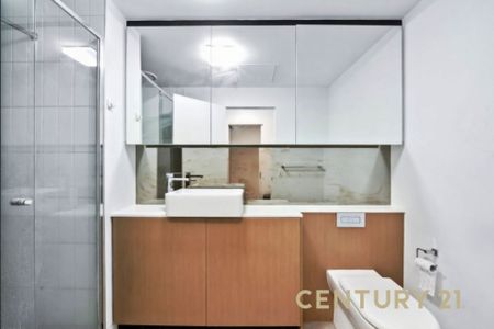 Contemporary Elegance in Prime Prahran - Photo 5