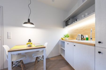 Pronájem moderního vybaveného bytu 2+kk Podbaba Praha 6 s možností parkování - Fotografie 4