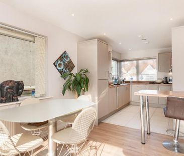 3 bedroom apartment to rent - Photo 1