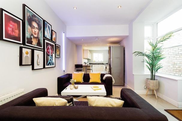 5 bedroom terraced house to rent - Photo 1