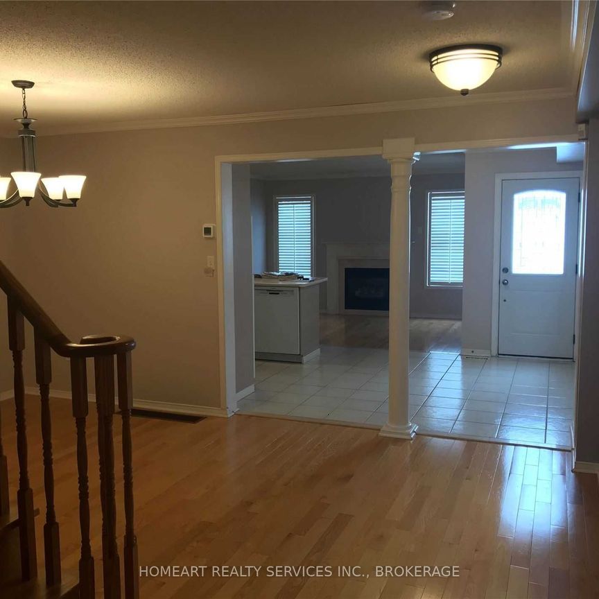 For Lease - 83 Snedden Avenue, Aurora, Ontario - Photo 1