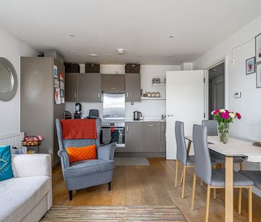 2 bedroom apartment to rent - Photo 6