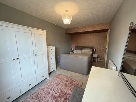 Applegarth Court, Northallerton - Photo 3