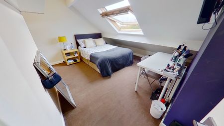 St Anns Avenue, Burley - Photo 3