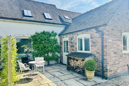 North Lane - Photo 4