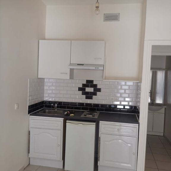 Location appartement 1 pièce, 23.94m², Drancy - Photo 1