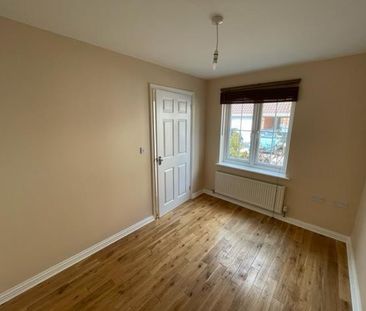 Kestrel Close, Dereham, Scarning - Photo 5