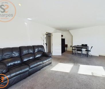 1 bedroom in a house share to rent - Photo 2