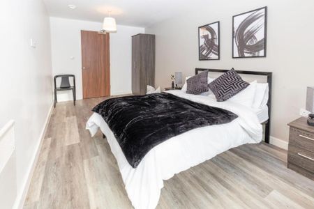 1 Bed Flat, Leigh St, L1 - Photo 5