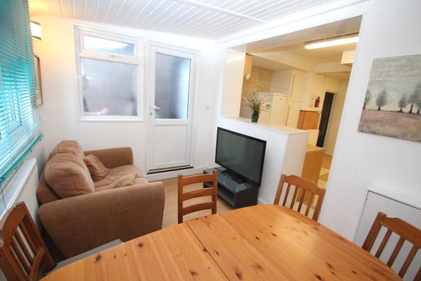 5 bedroom maisonette to rent - Photo 1