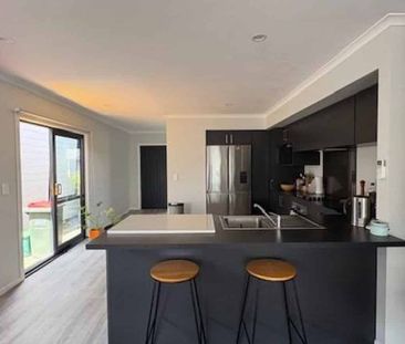 Top Tier in Te Kaarearea - Photo 3