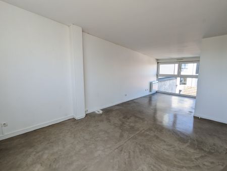 Location Appartement 6 pièces 187m² REIMS 51100 - Photo 3