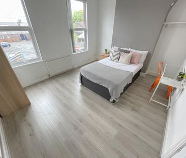 3 bedroom terraced house to rent - Photo 6