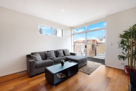 Low Maintenance Living in the Heart of the CBD - Photo 3