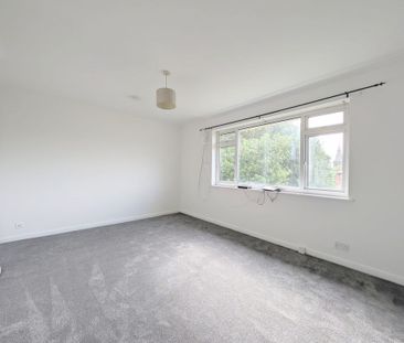 To Let – Warren Court, Westcliffe Road, Birkdale – Two Bedroom Seco... - Photo 3