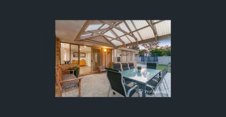 Beautiful Family Home in Prime Woodvale Cul-de-Sac Location - Photo 3