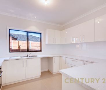 Modern 3-Bedroom Home in Prime Dandenong Location - Photo 5