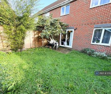 1 bedroom in a house share to rent - Photo 3