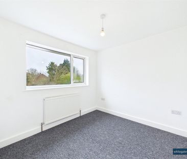 Wike Gate Grove, Thorne, Doncaster, South Yorkshire, DN8 - Photo 4