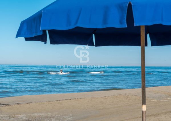 Appartamento in Affitto a Viareggio – Zona: Lungomare