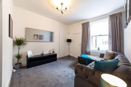 3 bed flat to rent in Ancrum Street, Spital Tongues, NE2 - Photo 3