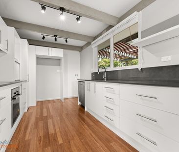 140 Kalgoorlie Crescent, Fisher ACT 2611 - House For Rent | Domain - Photo 6