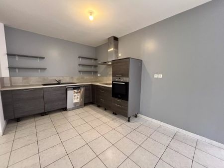 Location Appartement 3 pièces 83m² LA CIOTAT 13600 - Photo 5