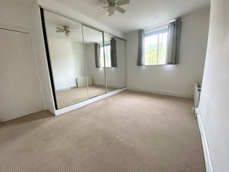 1 bed apartment to rent in Marina, St. Leonards-on-Sea, TN38 - Photo 4