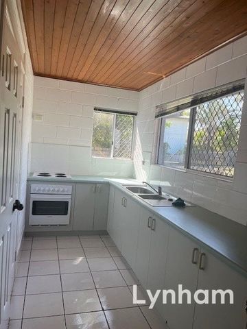 3/38 Park Street PIMLICO QLD 4812 - Photo 4