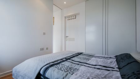 Apartment 1925 - Photo 2