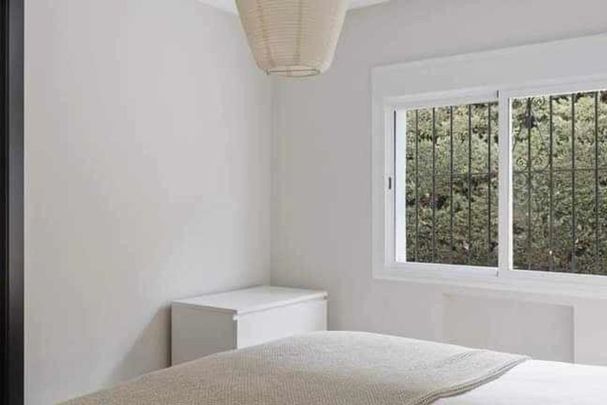 Luxury Apartment for rent in Nueva Andalucia, Spain - Photo 1