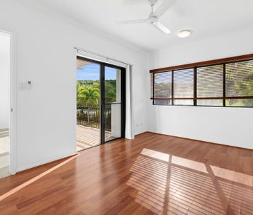 Convenient unfurnished Esplanade apartment. - Photo 6