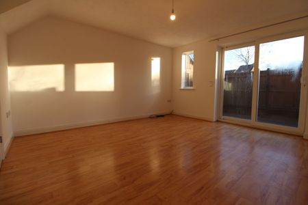 Michelbourne Close, Burgess Hill, RH15 - Photo 3