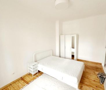 3 Zimmer Wohnung möbliert befristet NEU renoviert mit Küche - Photo 2